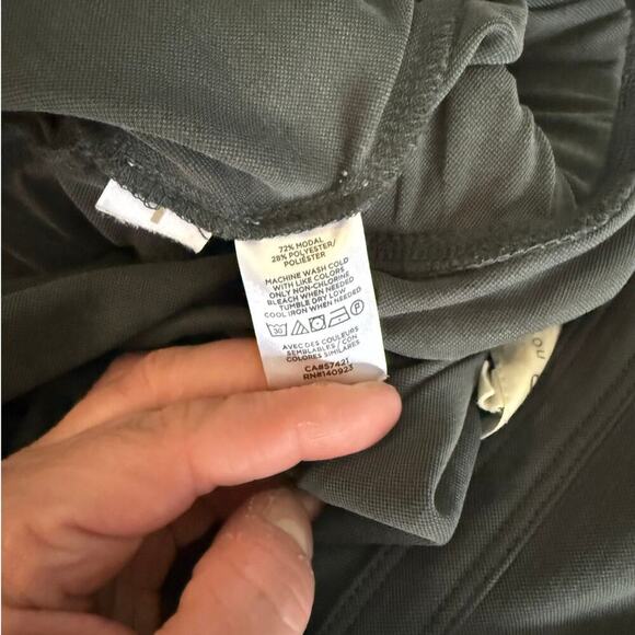 Lou & Grey Short Romper Modal Green Button down Sleeveless Size Small - Picture 8 of 13